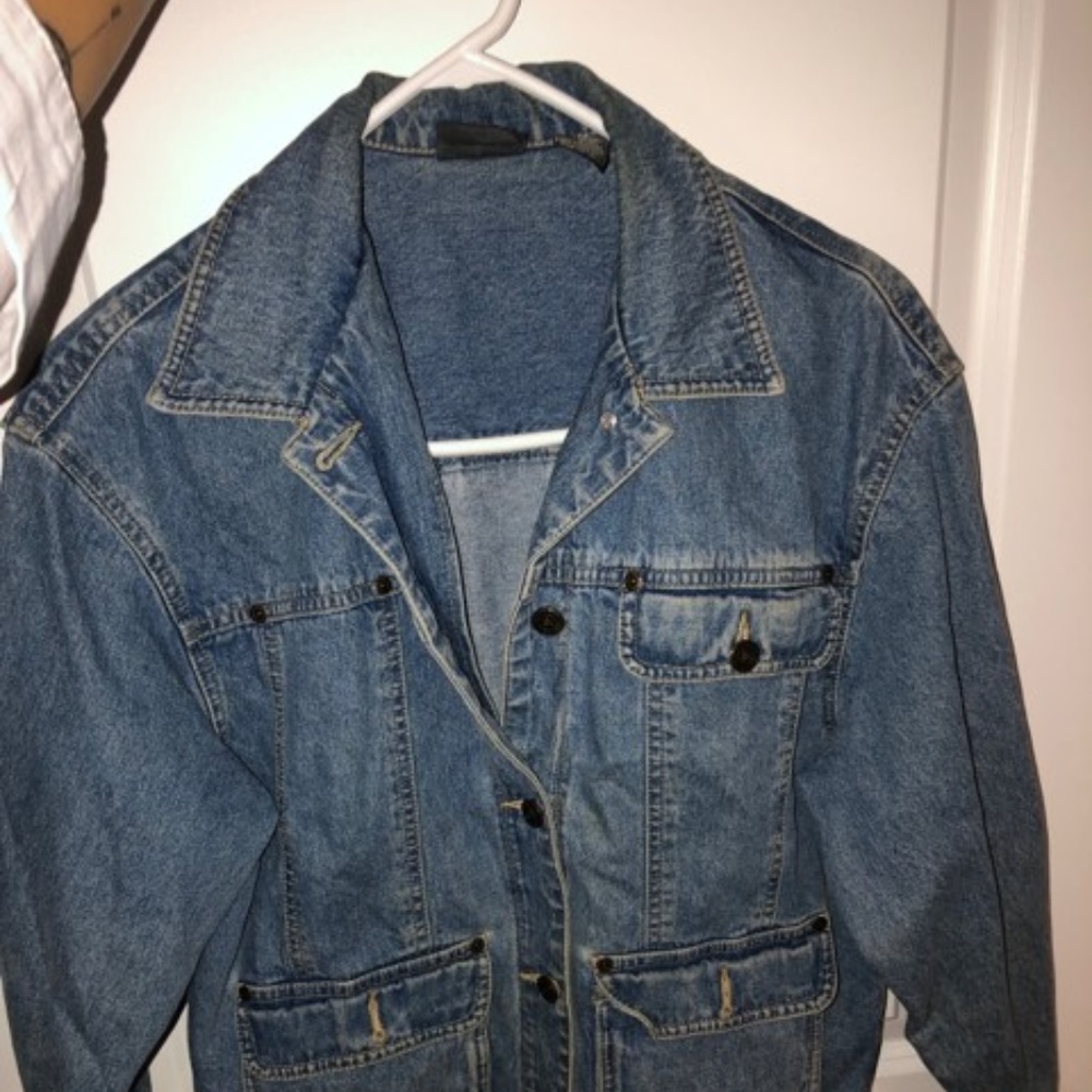 Liz Wear Denim Jacket